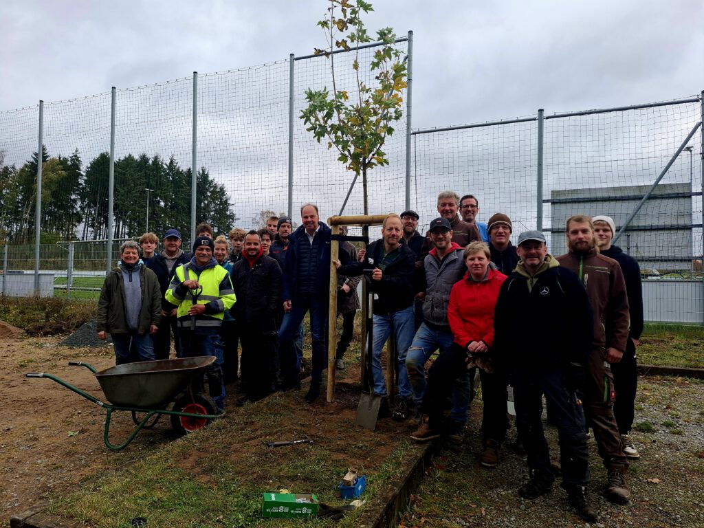 „24 Bäume dank 2. Platz: SV Holm-Seppensen mit nachhaltiger Idee erfolgreich“