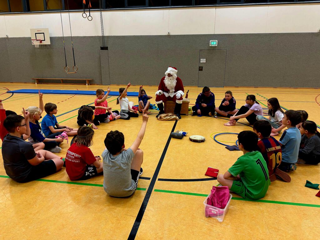 Der Weihnachtsmann beim SV Holm-Seppensen